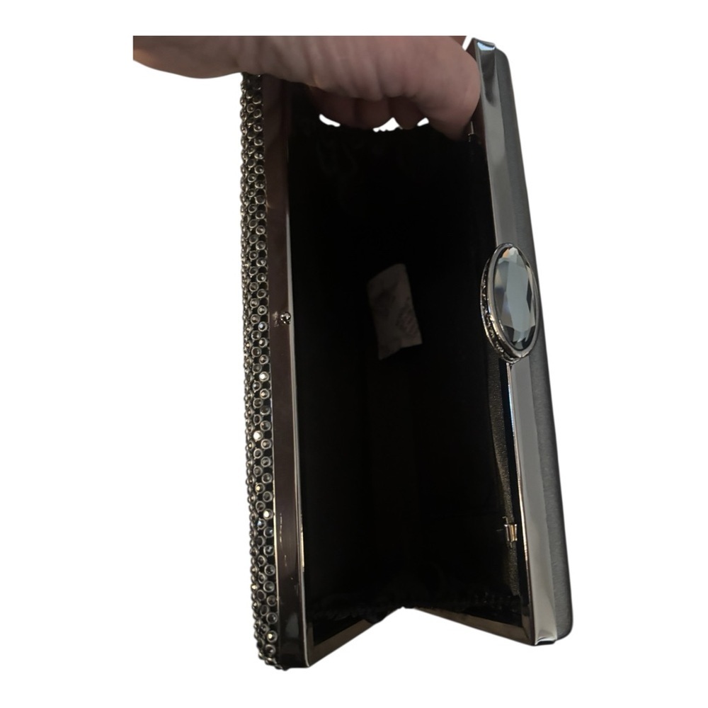 Adrienne Vittadini Pewter Evening Bag NEW - Picture 3 of 3